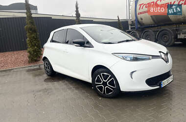 Хэтчбек Renault Zoe 2018 в 