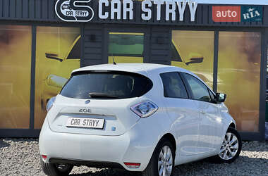 Хэтчбек Renault Zoe 2016 в 