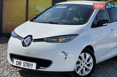 Хэтчбек Renault Zoe 2016 в 
