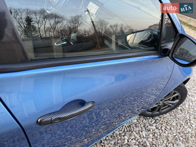 Хэтчбек Renault Zoe 2019 в Самборе