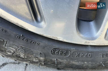 Хэтчбек Renault Zoe 2013 в 