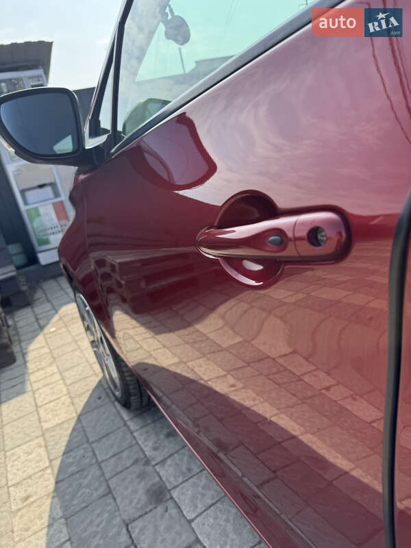 Хэтчбек Renault Zoe 2017 в Львове фото 10 Хэтчбек Renault Zoe 2017 в Львове