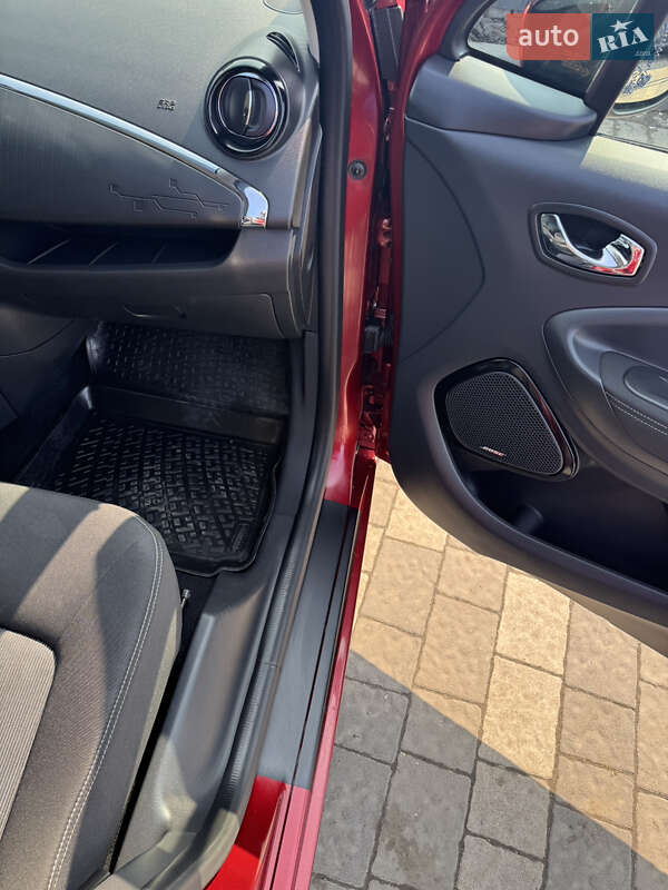 Хэтчбек Renault Zoe 2017 в Львове фото 89 Хэтчбек Renault Zoe 2017 в Львове