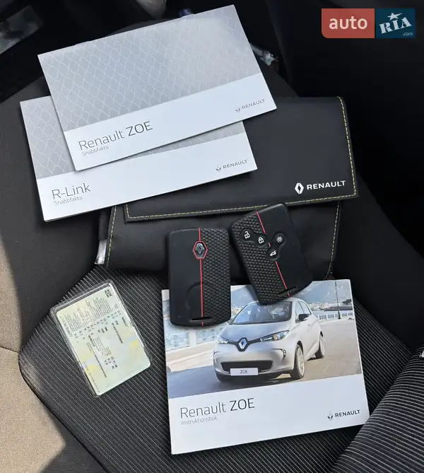Хэтчбек Renault Zoe 2017 в Львове документ 2 фото Хэтчбек Renault Zoe 2017 в Львове документ