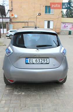 Хэтчбек Renault Zoe 2015 в 
