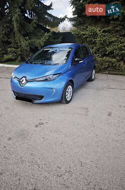 Хэтчбек Renault Zoe 2019 в 