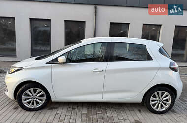 Хэтчбек Renault Zoe 2021 в 