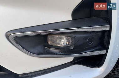 Хэтчбек Renault Zoe 2021 в 