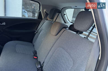 Хэтчбек Renault Zoe 2021 в 