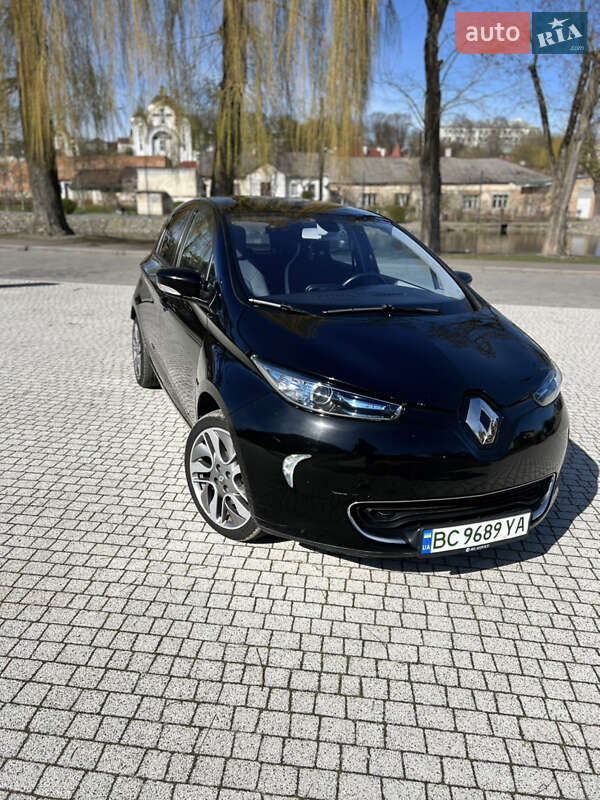 Хэтчбек Renault Zoe 2014 в 