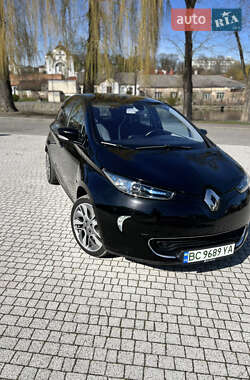 Хэтчбек Renault Zoe 2014 в 