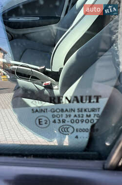 Хэтчбек Renault Zoe 2014 в 