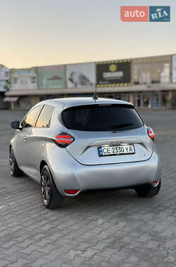 Хэтчбек Renault Zoe 2021 в 