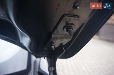 Хетчбек Renault Zoe 2013 в 