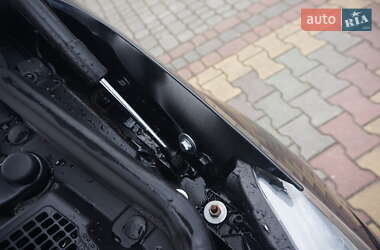 Хетчбек Renault Zoe 2013 в 