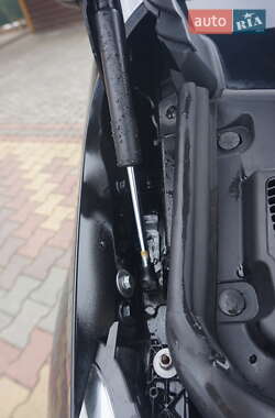 Хетчбек Renault Zoe 2013 в 