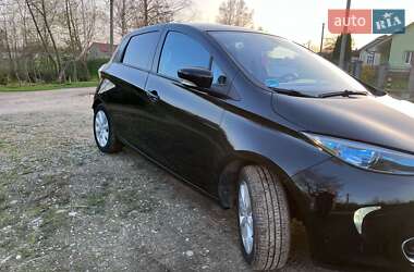 Хэтчбек Renault Zoe 2015 в 