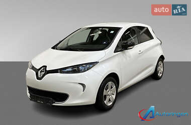 Хэтчбек Renault Zoe 2016 в 