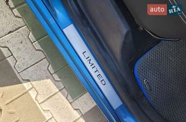 Хэтчбек Renault Zoe 2019 в 