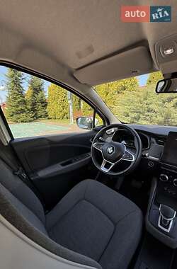 Хэтчбек Renault Zoe 2020 в 