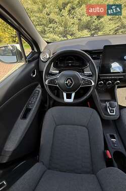 Хэтчбек Renault Zoe 2020 в 