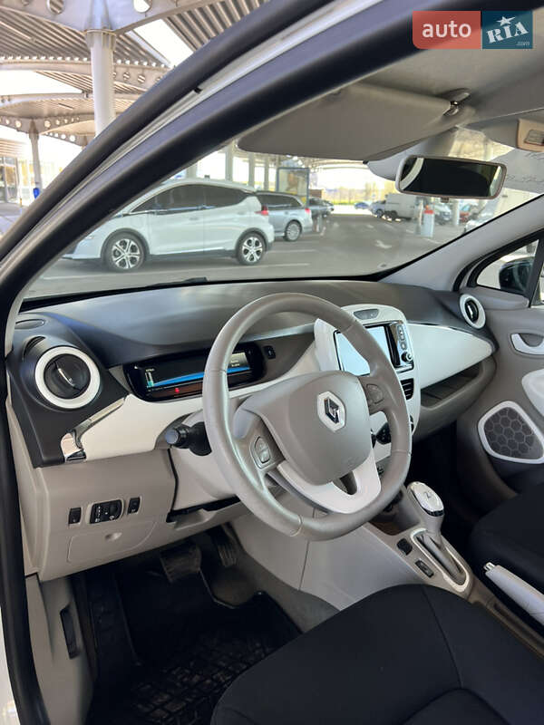 Хетчбек Renault Zoe 2016 в Запоріжжі