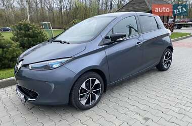 Хэтчбек Renault Zoe 2019 в 