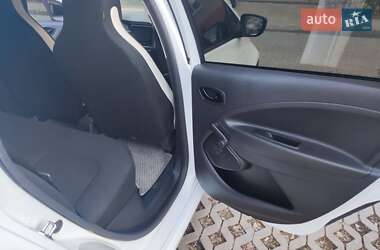 Хэтчбек Renault Zoe 2020 в 