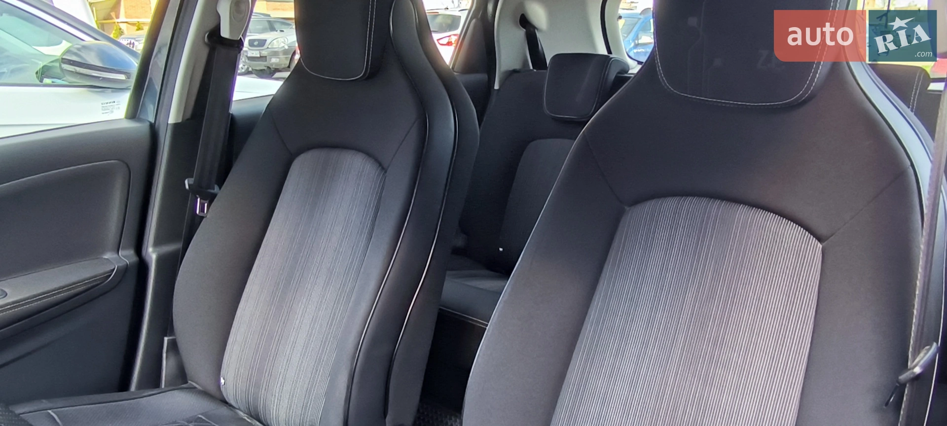 2017 Renault ZOE - мініатюра 8