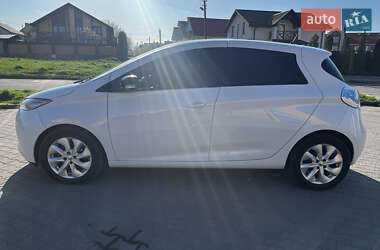 Хэтчбек Renault Zoe 2016 в 