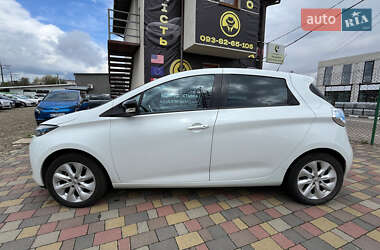 Хетчбек Renault Zoe 2015 в 