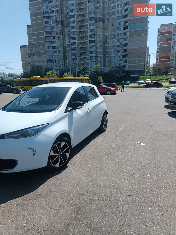 Хэтчбек Renault Zoe 2018 в Киеве