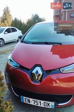 Хэтчбек Renault Zoe 2018 в 