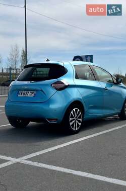 Хэтчбек Renault Zoe 2020 в 