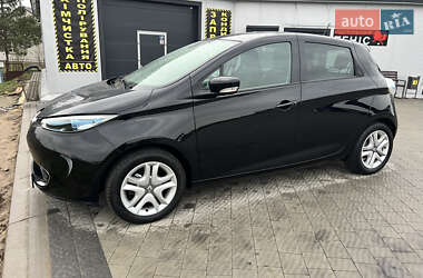 Хэтчбек Renault Zoe 2019 в 