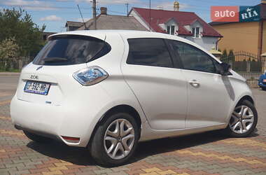 Хэтчбек Renault Zoe 2017 в 