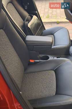 Хэтчбек Renault Zoe 2022 в 