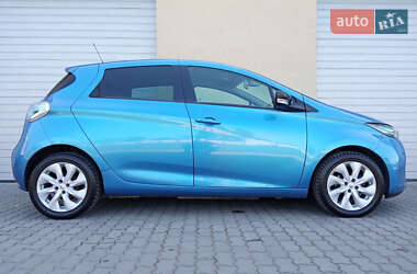 Хетчбек Renault Zoe 2017 в 