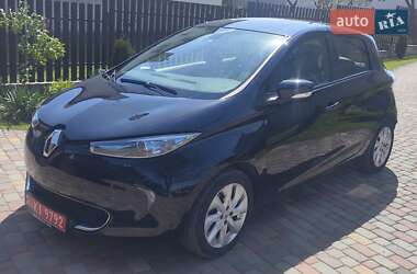 Хетчбек Renault Zoe 2016 в 