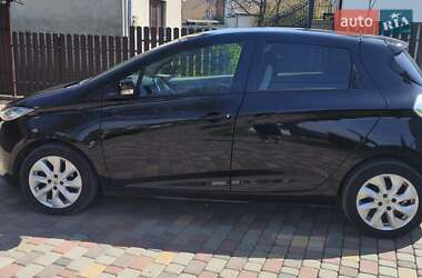 Хетчбек Renault Zoe 2016 в 
