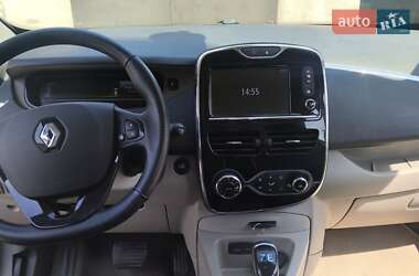 Хетчбек Renault Zoe 2016 в 