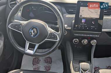 Хэтчбек Renault Zoe 2019 в 