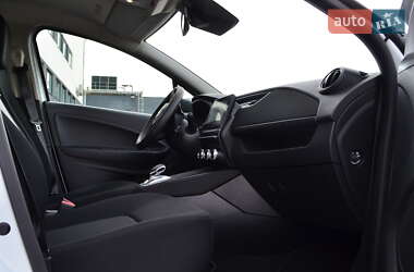 Хэтчбек Renault Zoe 2021 в 