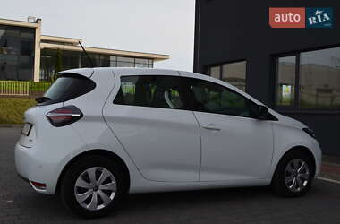 Хэтчбек Renault Zoe 2021 в 