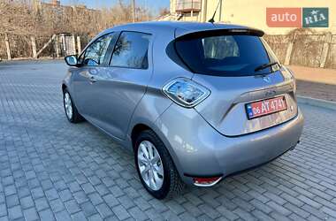 Хетчбек Renault Zoe 2016 в 
