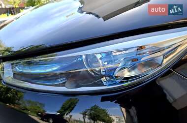 Хетчбек Renault Zoe 2015 в 