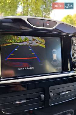 Хетчбек Renault Zoe 2015 в 