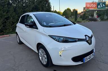 Хэтчбек Renault Zoe 2016 в 