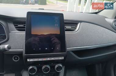 Хэтчбек Renault Zoe 2020 в 