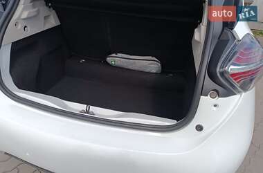 Хэтчбек Renault Zoe 2020 в 